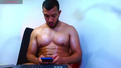 holl latino online show from July 25, 2:20 am