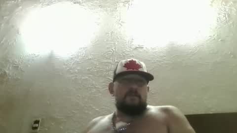 gustavo1350 online show from April 7, 2:13 am