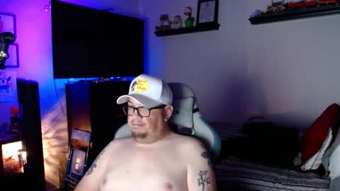 guyinok25 online show from November 10, 6:32 pm