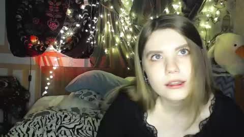 Gwen online show from January 15, 6:28 pm