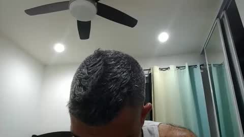 h0nest84 online show from November 13, 2:36 am