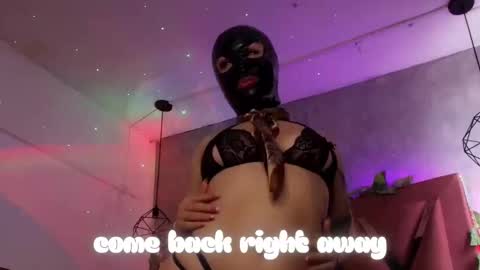 Haely online show from November 28, 11:28 am