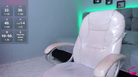 hailey_bieber_ online show from February 5, 7:39 pm