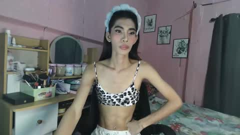 hailey_sweetcum77 online show from November 14, 3:42 am