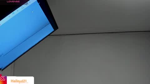 Hailey online show from April 15, 12:25 am