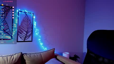 Hailey online show from November 10, 9:34 am