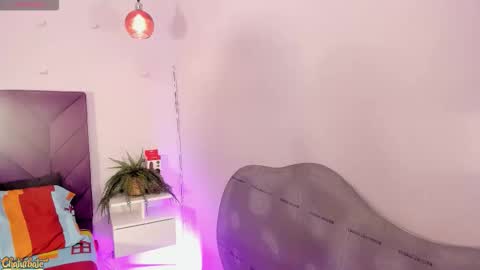 haileysans online show from February 28, 4:05 am