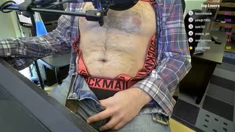 Hairy Belly online show from January 13, 6:37 pm