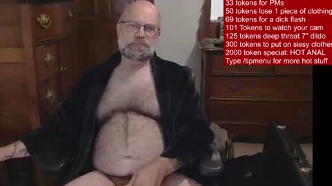 HairyDaddyBear69 online show from June 27, 11:16 am