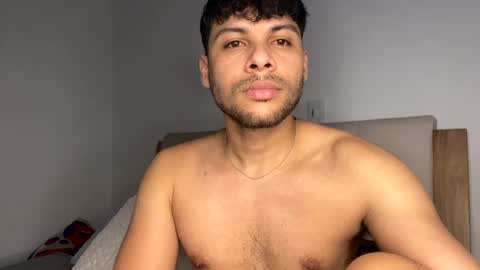 Independent       model  online show from March 7, 4:12 am