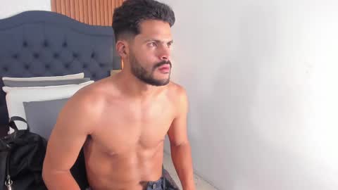 Snapshot of hamilton_1 chatting on October 7, 3:13 am Hamilton online show from October 7, 3:13 am