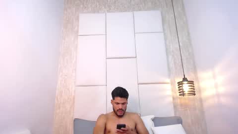 Snapshot of hamilton_1 chatting on October 2, 2:10 am Hamilton online show from October 2, 2:10 am