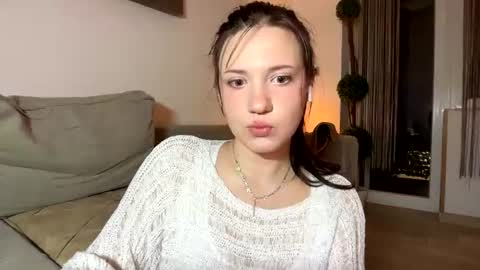 hanahwoods online show from July 24, 1:58 am