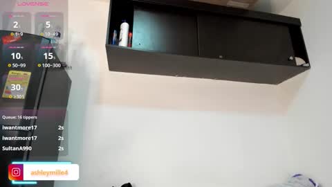 hanasleep online show from December 1, 7:34 pm