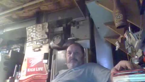 naked man online show from November 30, 5:25 am