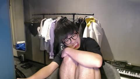 handsome_mannn online show from October 28, 9:27 pm