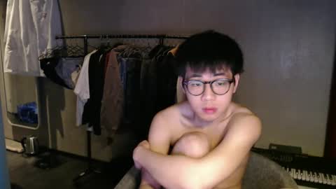 handsome_mannn online show from February 25, 8:56 pm