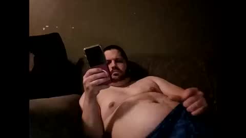 Handsomedaddy198923 online show from March 25, 7:15 am