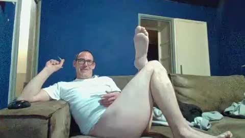 handsomeguy4ever online show from December 3, 10:10 pm