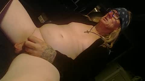 Handystudman online show from November 25, 11:31 am