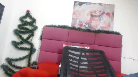 Hanna Palmer online show from January 2, 7:07 pm