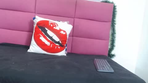 Hanna Palmer online show from December 7, 2:52 pm