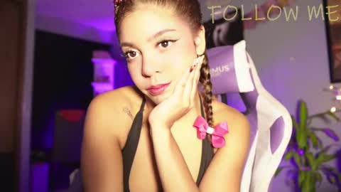Snapshot of hanna_chris chatting on September 29, 11:04 pm HANNA online show from September 29, 11:04 pm