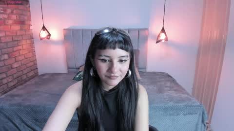 Hanna clark online show from May 8, 3:28 pm