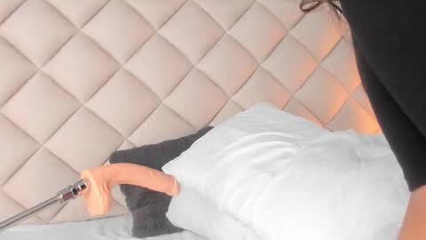 Snapshot of hanna_gomeez chatting on September 19, 8:12 pm hanna_gomeez online show from September 19, 8:12 pm