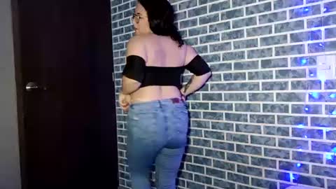 hanna_moons online show from June 13, 3:06 am