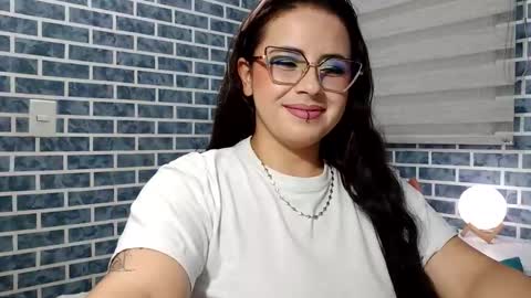 hanna_moons online show from March 18, 12:49 am