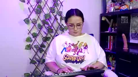 hanna_moons online show from July 7, 7:23 am