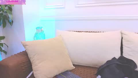 HANNA SOFIA online show from March 17, 11:15 am