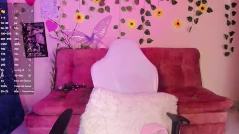 Hanna online show from March 8, 4:16 am