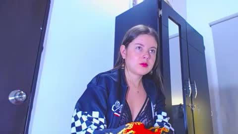 HANNA online show from December 3, 10:43 pm