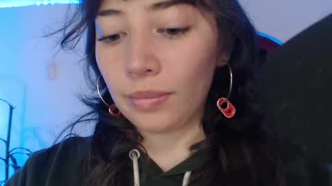 Hannah online show from December 2, 2:35 am