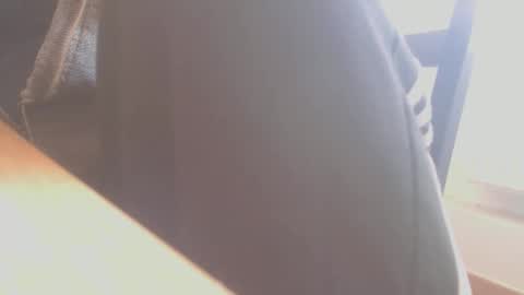 hannes_k online show from May 7, 11:06 am