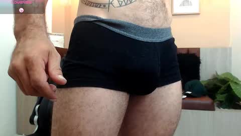 hanz_col online show from March 6, 5:24 am