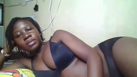 happy_dimple online show from September 14, 8:32 pm