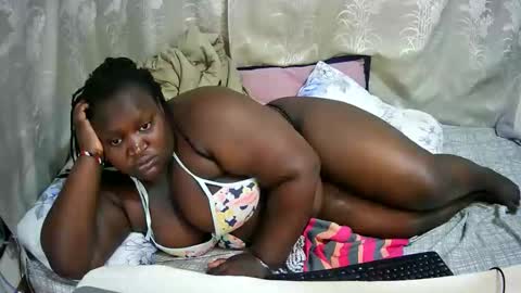 happysonia online show from April 7, 9:44 am