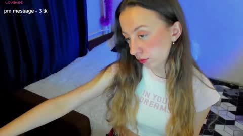 Stephanie online show from March 2, 4:10 pm