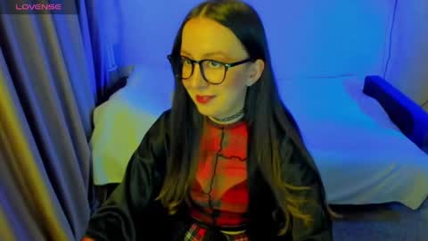 Stephanie online show from May 19, 8:49 pm