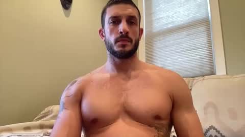 hard_runner_ online show from December 3, 4:40 pm