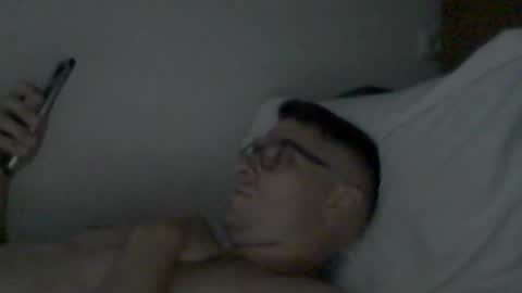 hardboylovemilfmoom online show from June 27, 6:36 pm