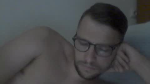 hardboylovemilfmoom online show from July 13, 1:04 pm