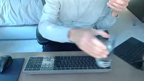 Straight Exhibitionist All Welcome online show from January 6, 9:32 pm