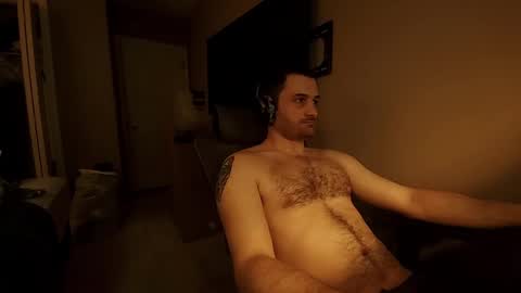 Tom online show from September 23, 9:43 pm