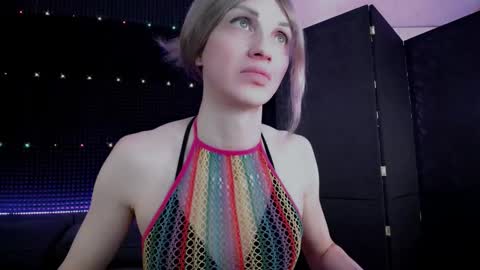 Miss Hardy online show from November 25, 5:17 am