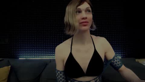 Miss Hardy online show from February 19, 6:12 am