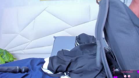  .  online show from December 11, 8:50 pm